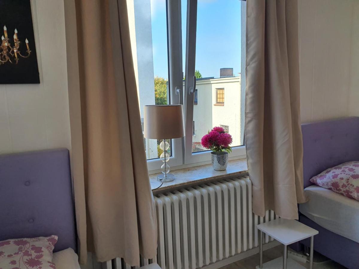 Husum Zentrum Bis 7 Personen. Exteriör bild